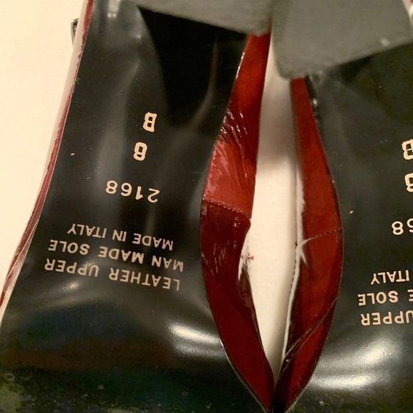 Burgundy patent leather heels. Great details - Picture 11 of 12